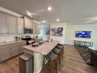 620 River Gdns Dr, Atlanta, GA 30354