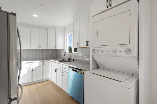 3724 Acacia St unit Building A Unit 1, San Diego, CA 92113 - photo 4