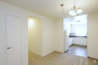 854 Vine St, Oceanside, CA 92054