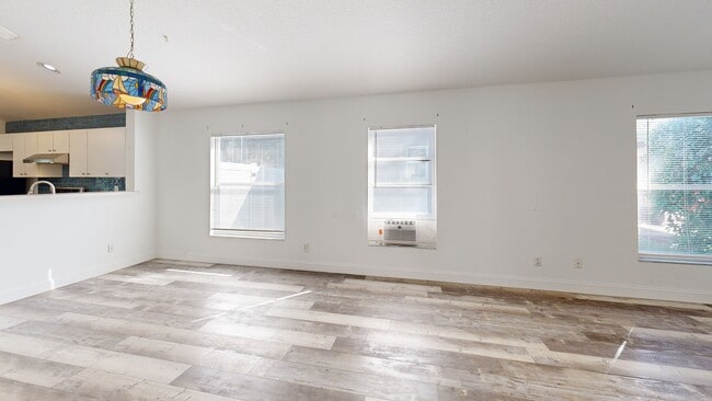 8434 Hawbuck St, Trinity, FL 34655 - photo 3