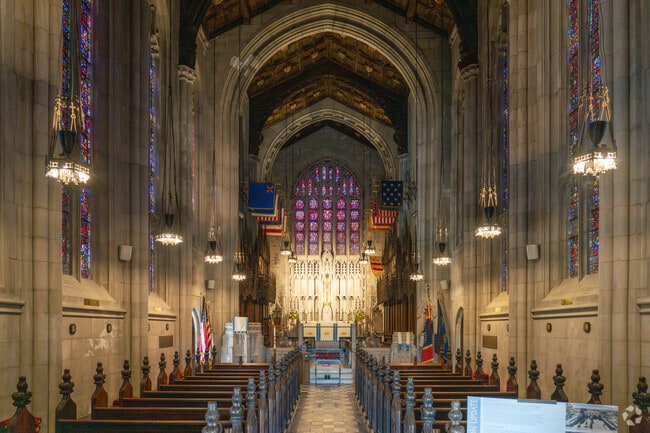 Washington Memorial Chapel was built in 1903 as a tribute to George Washington.