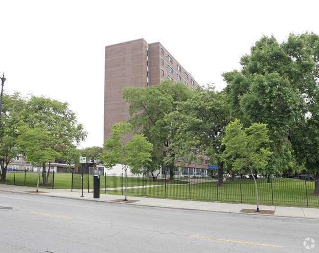 Edith Spurlock Sampson Apartments, Chicago, IL 60614 - photo 3