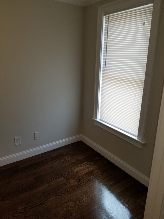 41 W Walnut Park unit 2, Roxbury, MA 02119 - photo 4