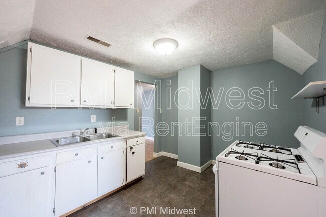 921 S Buckeye St, Kokomo, IN 46901 - photo 5