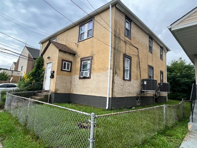 1003 Clifton Ave unit S1, Sharon Hill, PA 19079 - photo 5