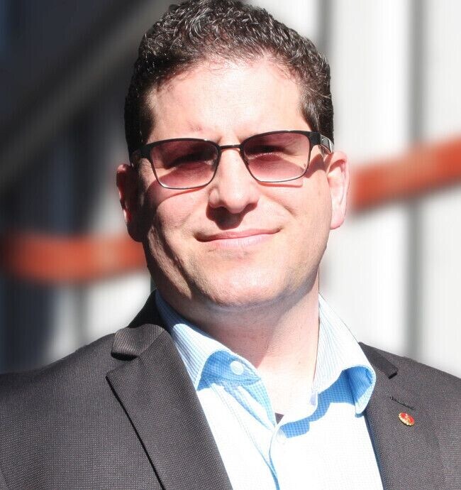 Agent Photo