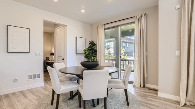 24564 E Kettle Ct, Aurora, CO 80016 - photo 3