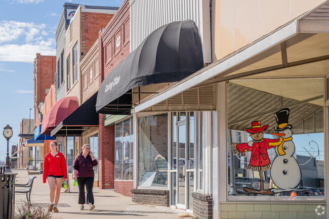 Downtown Cushing is home to most of the city’s dining and shopping spots.