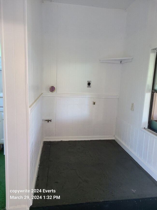 13972 W Ozello Trail unit B.3BR.WATERFT.StiltH, Crystal River, FL 34429 - photo 4