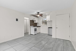 4533 Pickford St Unit 9, Los Angeles, CA 90019