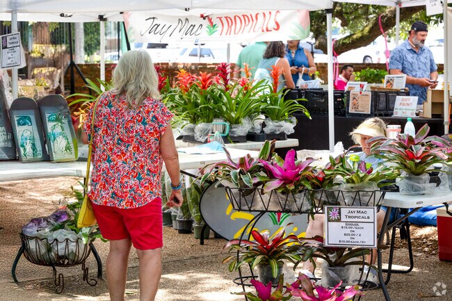 The Jennings farmers market brings neighbors together from spring through fall.