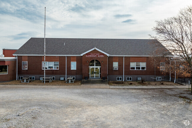Halfway Elementary is a public Kindergarten through 6th grade school.