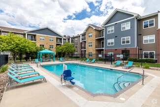 7171 Woodland Ave, West Des Moines, IA 50266