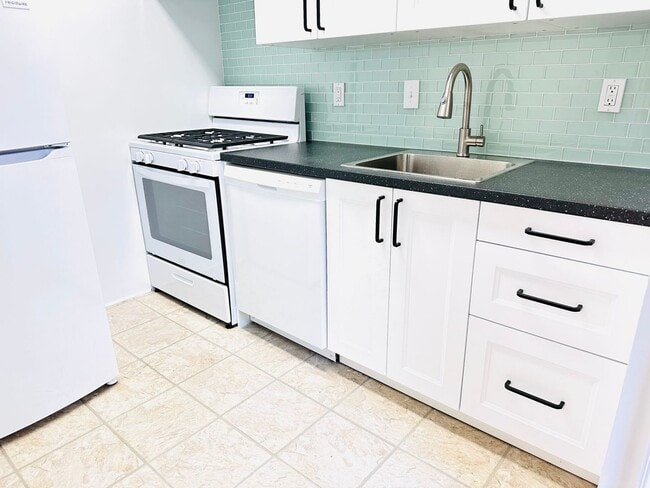 8804 Bradford Rd unit 5, Silver Spring, MD 20901 - photo 3