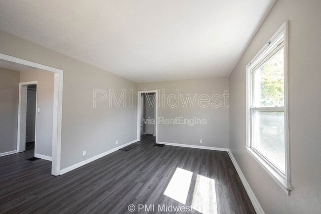 1937 King Ave, Indianapolis, IN 46222 - photo 4