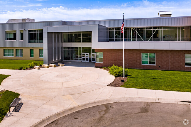 Richard Warren Middle School is located in Leavenworth County.