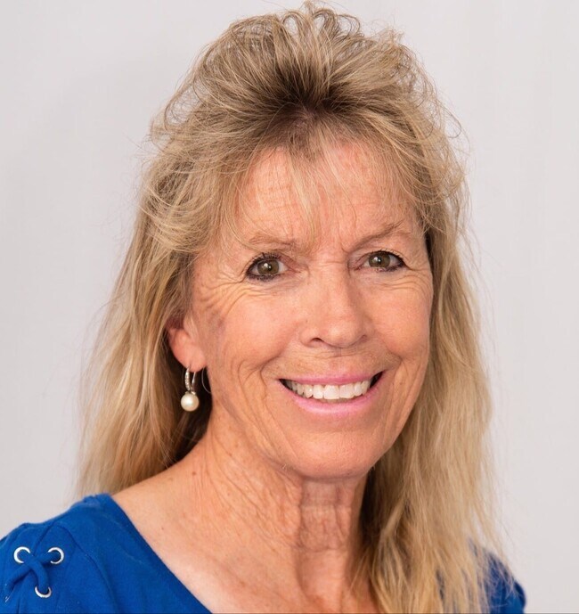 Darlene Bowlin