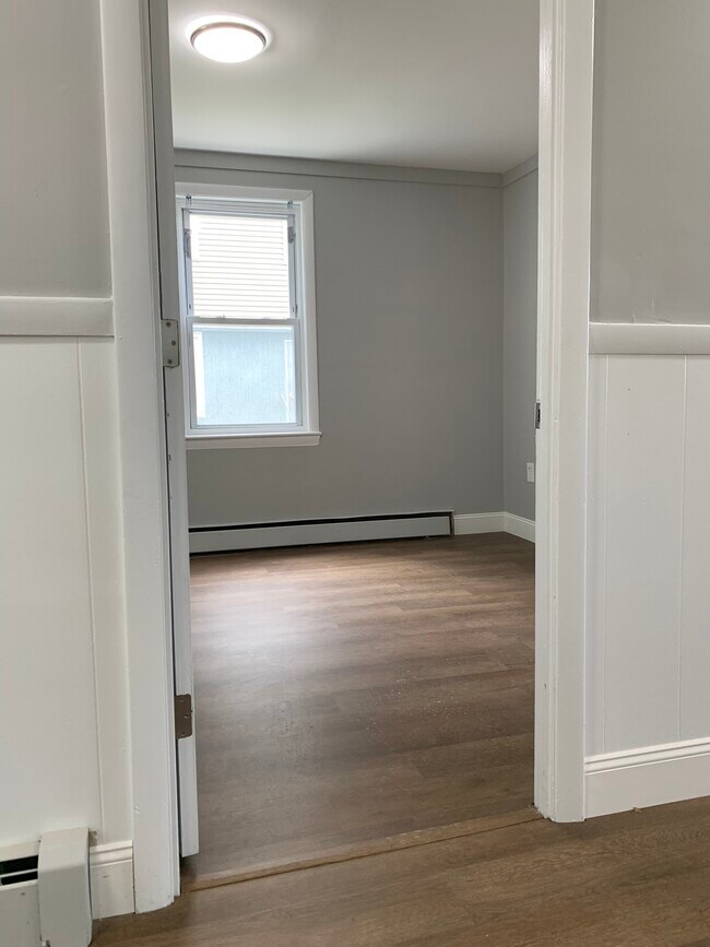 46 Jeffers St unit 2B, Woonsocket, RI 02895 - photo 2