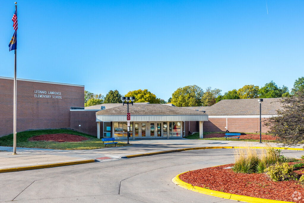 Leonard Lawrence Elementary is a great school for your child to excel and have fun doing it.