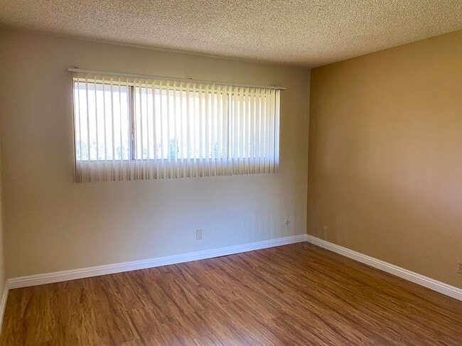 5444 Sepulveda Blvd, Sherman Oaks, CA 91411 - photo 4