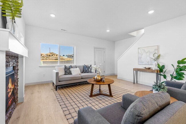 894 NE Laurel Springs Dr, Hermiston, OR 97838 - photo 7