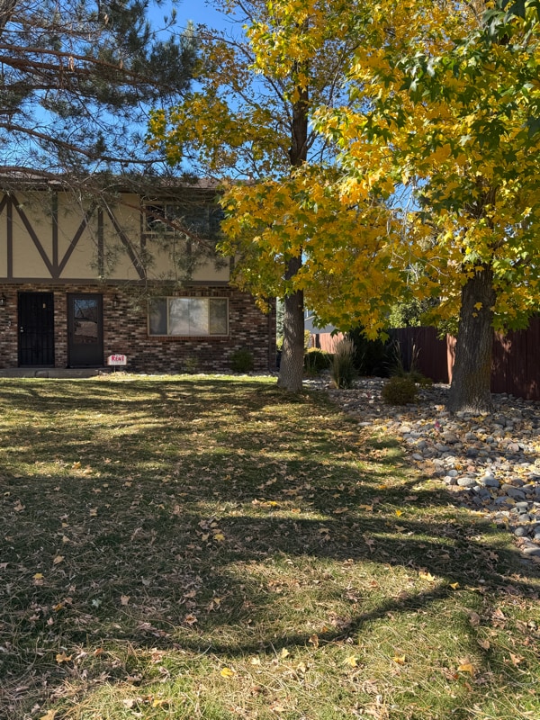 850 Travis Dr, Carson City, NV 89701