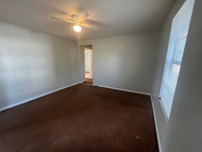 4301 Worth St, Savannah, GA 31405 - photo 3