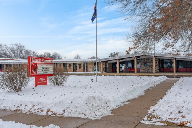 Ronald R. Albrecht Elementary School boasts a student to teacher ratio of 13 to 1.