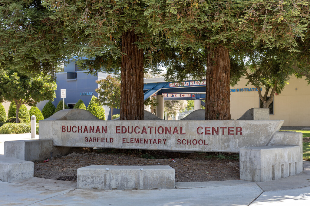 The entrance to Garfield Elementary School in Clovis welcomes students and their parents.