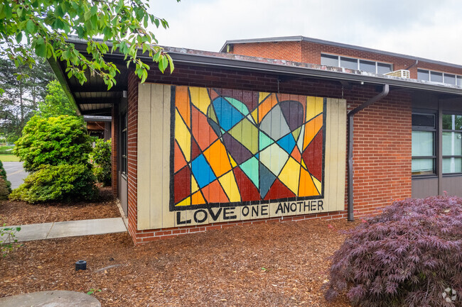 A stain glass inspired mural on the Trinity Lutheran Christian School.