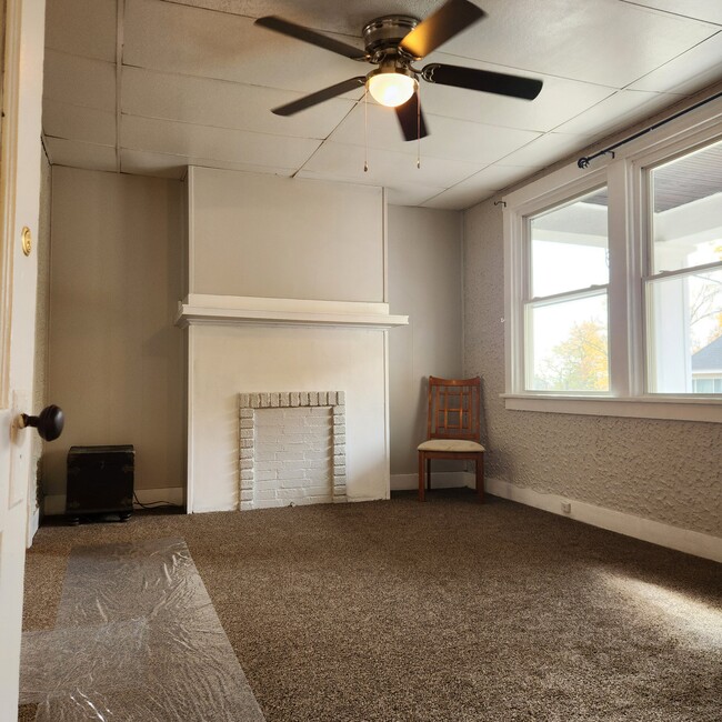 436 Division Ave unit 2, Pittsburgh, PA 15202 - photo 2