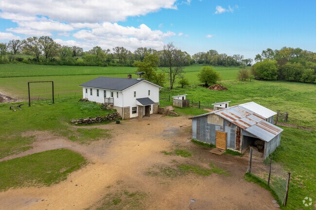 Meadow View School in Pardeeville, WI is surrounded by farm land.