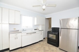 319 Front St, Dupont, PA 18641