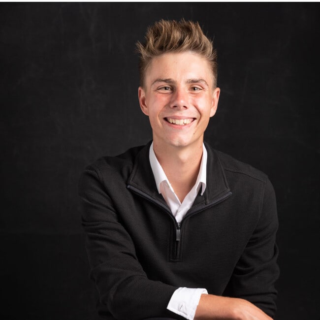 Agent Photo