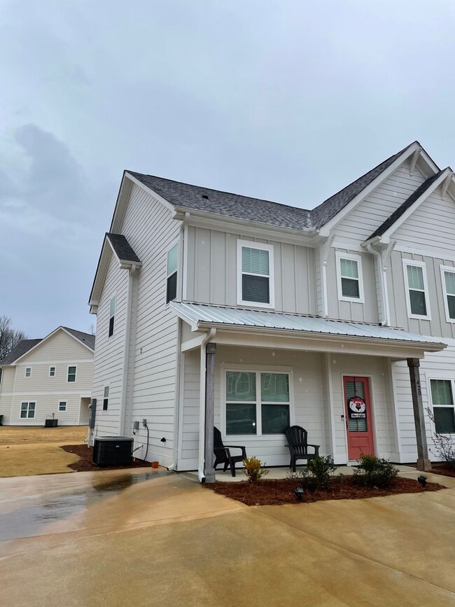 420 Jack Hampton Dr, Auburn, AL 36830 - photo 2