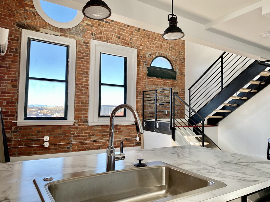 Mechanics Building, Pueblo, CO 81003 - photo 1