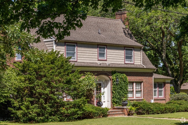 New traditional styles can be found within the center of Jackson Oaks.