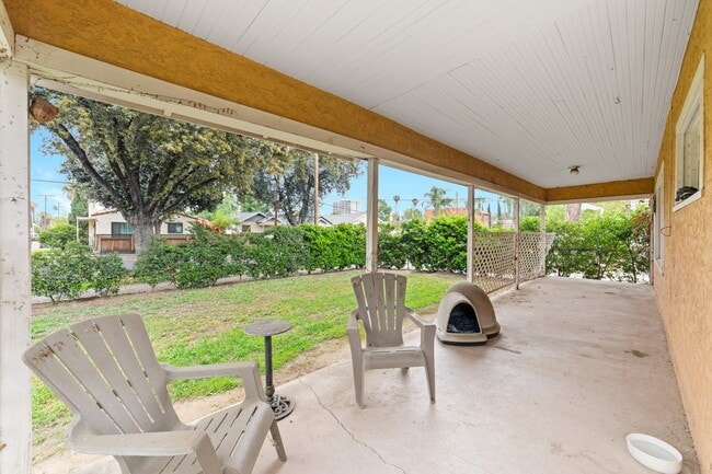 4212 Locust St, Riverside, CA 92501 - photo 4