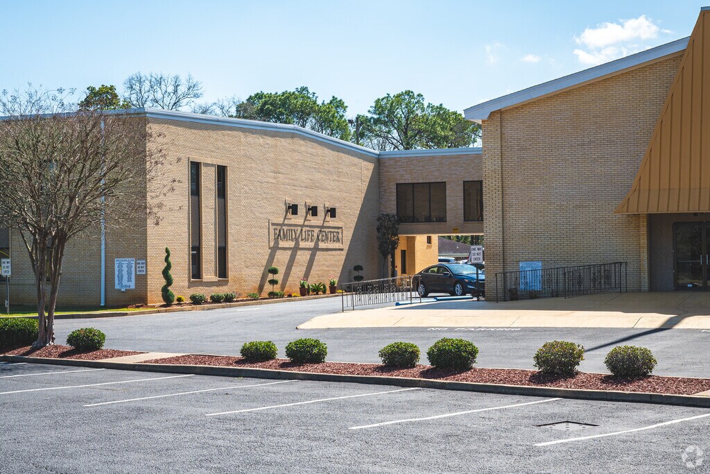 Revelation Christian School is a private institution in Midtown Mobile.