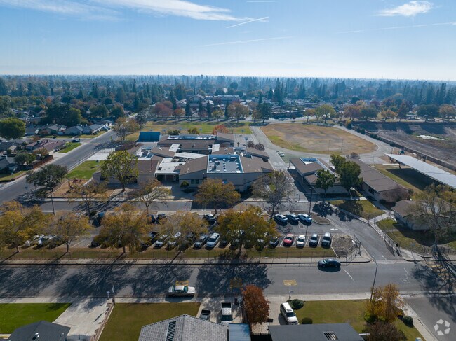 Quailwood Elementary is centrally located in Bakersfield, Ca.