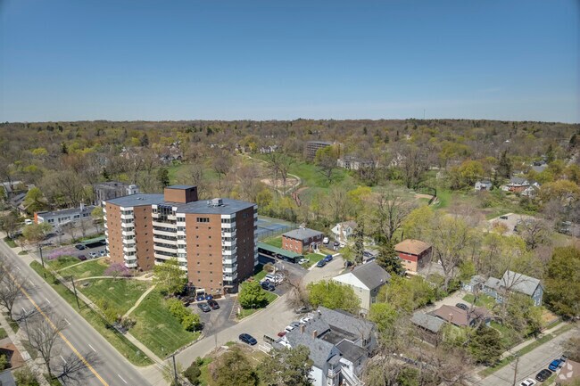 All roads lead to West Park with entrances along Huron Street, Miller Avenue, and 7th Street.