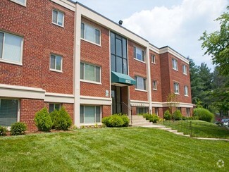 8800 Lanier Dr, Silver Spring, MD 20910