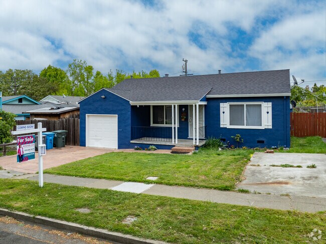 Find your perfect traditional home in the Vallejo Manor neighborhood.