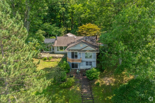 Rambling ranches can be found in Blooming Grove.