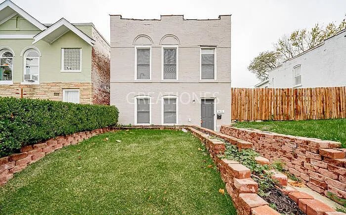 3416 Gasconade St, Saint Louis, MO 63118 - photo 1