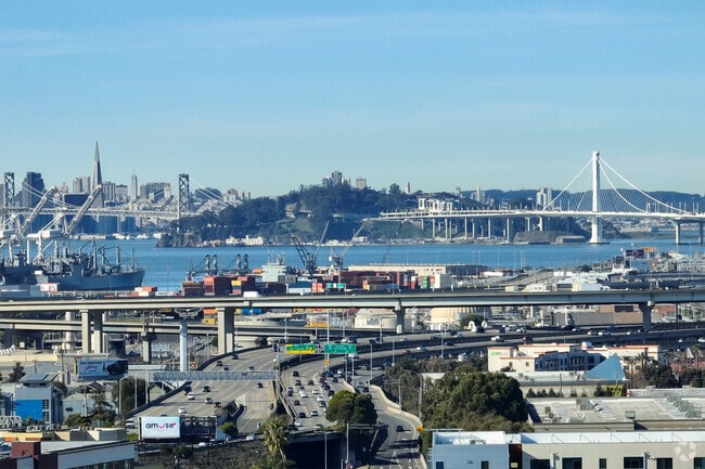 The Bay Bridge never disappoints with its beautiful, scenic views.