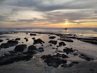 1845 N Vulcan Ave Unit 2, Encinitas, CA 92024