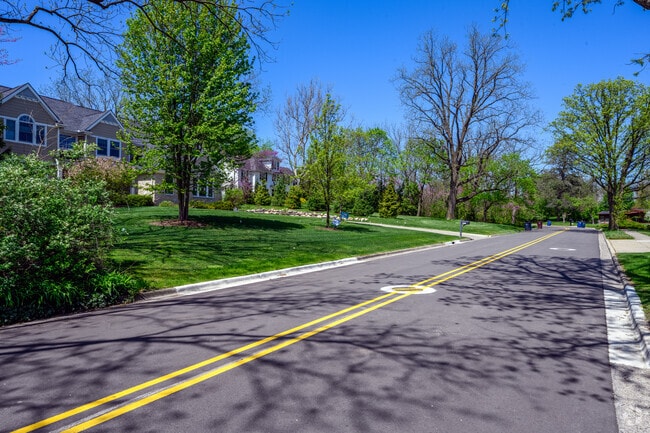 The streets of Tuomy Hills include lots with mature, shady trees.