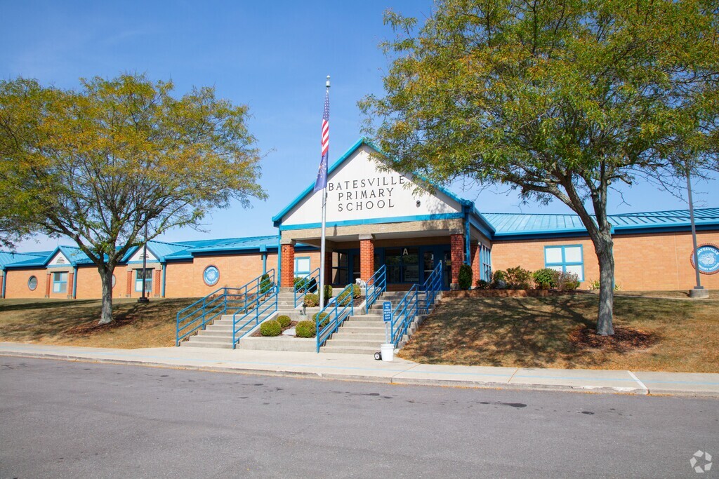 Batesville Primary School serves students in the Franklin County community.