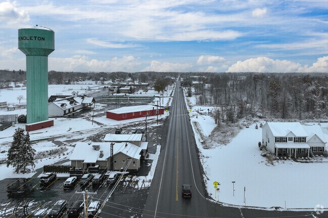 Pendleton’s farmland stretches between Niagara Falls and Tonawanda, offering scenic views.